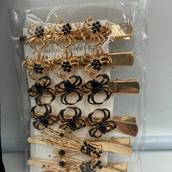 Heidkrueger 6 Piece Gold/Black Halloween Hair Clips - Picture 2 of 3